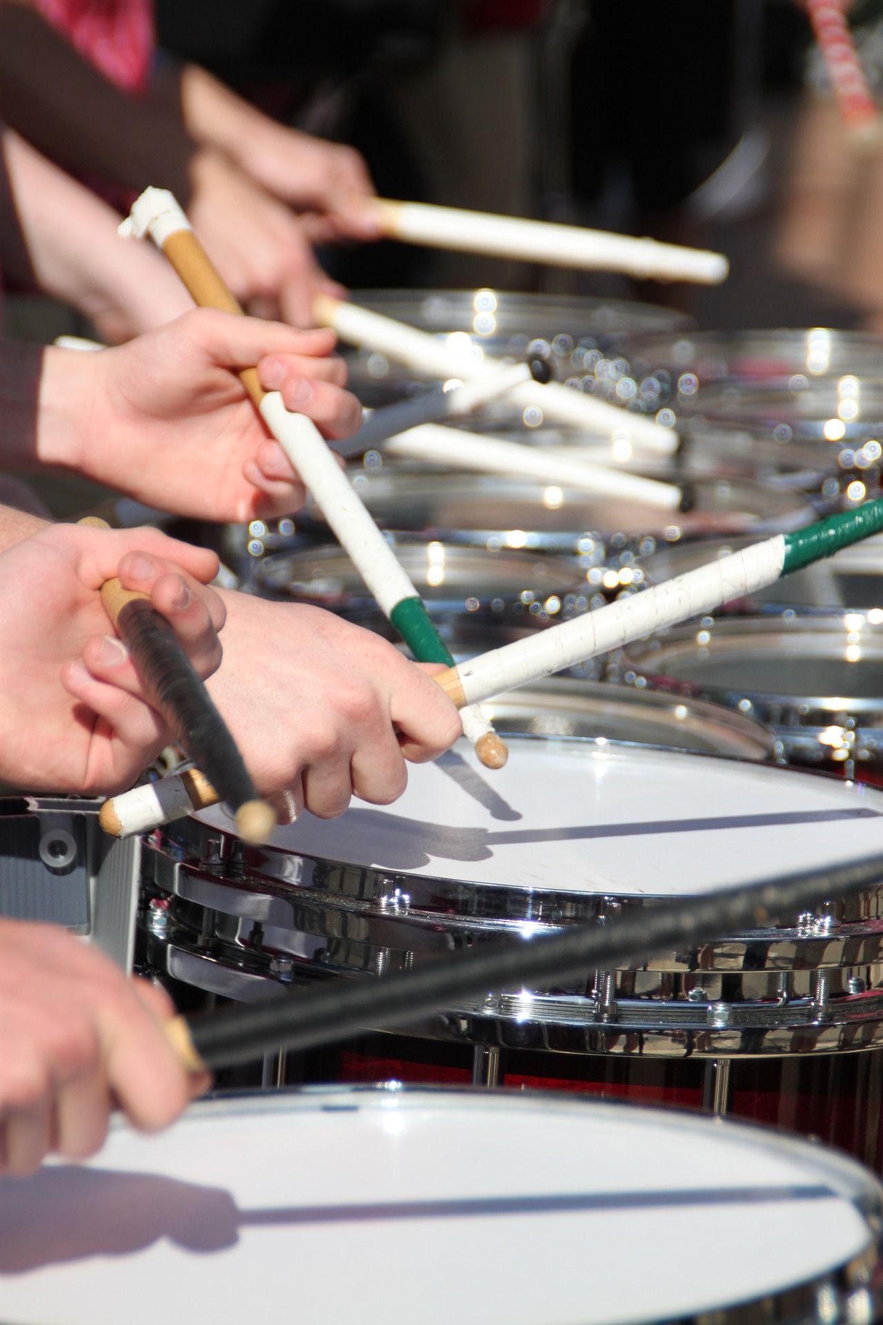 12 drummers drumming